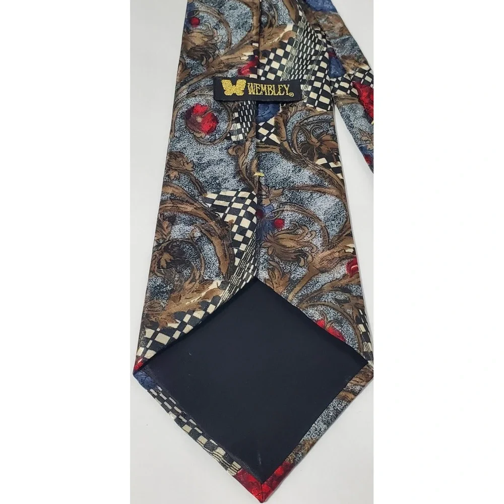 Wembley Men's Necktie Black White Floral Pattern Polyester USA Made‎